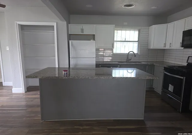 Photo 3 of Single family home for sale at 2223 Hays, San Antonio, TX 78202 | MLS# 2004857 | Listing updated on 2026-09-11