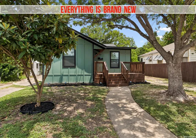 Photo 1 of Single family home for sale at 923 Chicago Blvd, San Antonio, TX 78210 | MLS# 2004860 | Listing updated on 2026-09-10