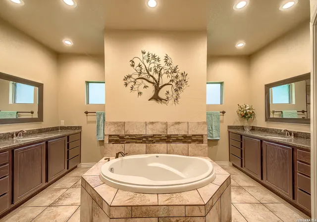 4th image of 173 Champions Blvd, La Vernia, TX 78121 | MLS# 2004865