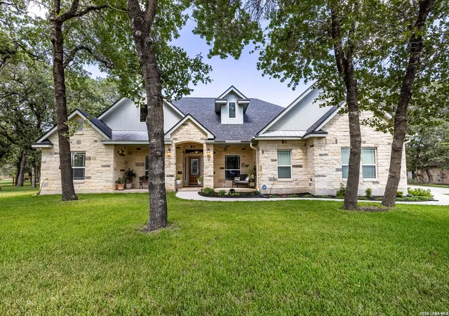 2nd image of 128 Chuckwagon Dr, La Vernia, TX 78121 | MLS# 2004882