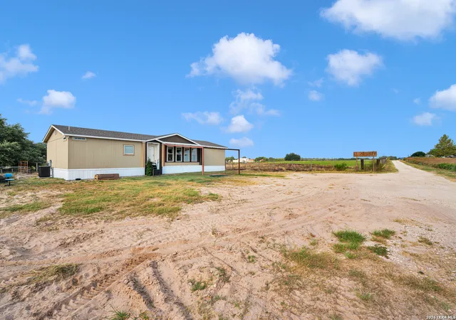 Photo 4 of Single family home for sale at 25216 Campbellton, San Antonio, TX 78264 | MLS# 2004898 | Listing updated on 2026-08-25