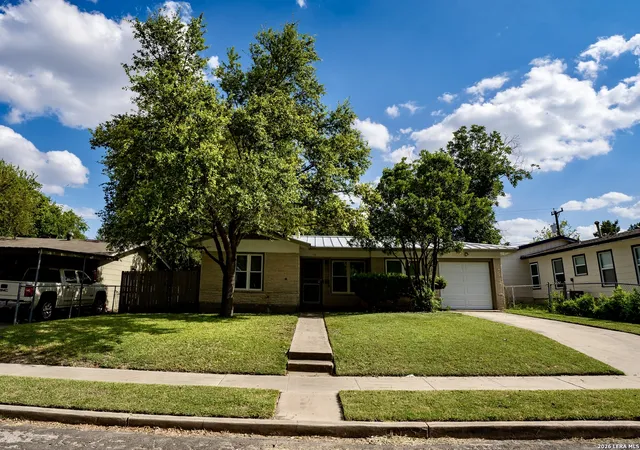 Photo 2 of Sale Pending at 158 Sullivan, San Antonio, TX 78213 | MLS# 2004899 | Listing updated on 2026-08-24