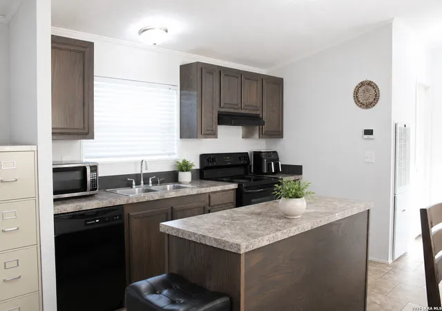 5th image of 23043 Hilltop Peaks, Elmendorf, TX 78112 | MLS# 2004902
