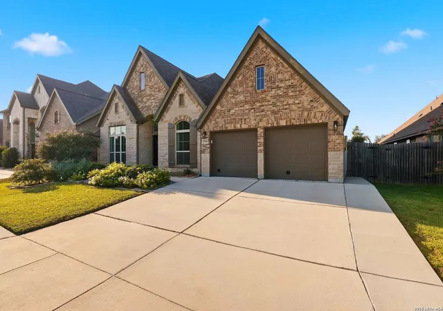 Photo 3 of Single family home for sale at 3061 Coral Sky, Seguin, TX 78155 | MLS# 2004904 | Listing updated on 2026-08-26