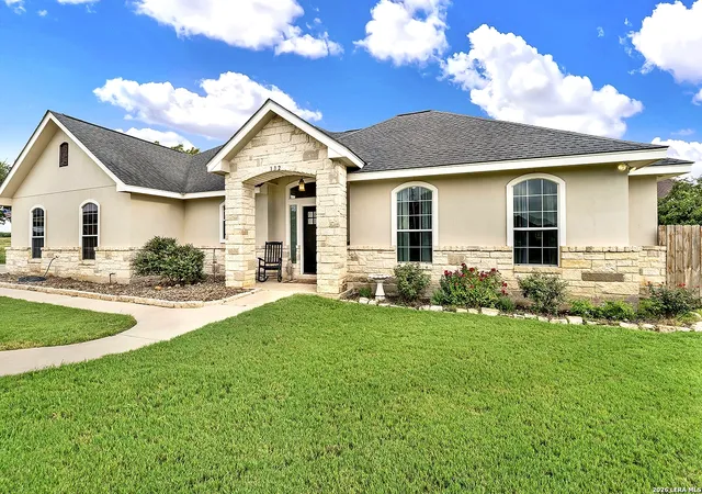 5th image of 112 Park Way, Poth, TX 78147 | MLS# 2004908