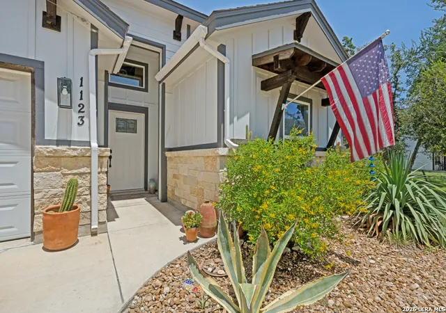 3rd image of 1123 Bob White Dr, Spring Branch, TX 78070 | MLS# 2004918