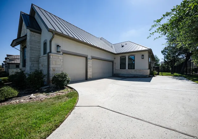 Photo 4 of Single family home for sale at 3826 Luz Del Faro, San Antonio, TX 78261 | MLS# 2004931 | Listing updated on 2026-09-12