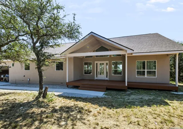 Photo 1 of Single family home for sale at 824 Mystic Breeze, Spring Branch, TX 78070 | MLS# 2004935 | Listing updated on 2026-09-11