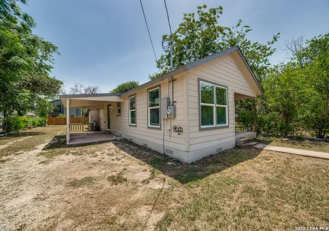 Photo 3 of Single family home for sale at 334 Bank St, San Antonio, TX 78204 | MLS# 2004964 | Listing updated on 2026-09-09