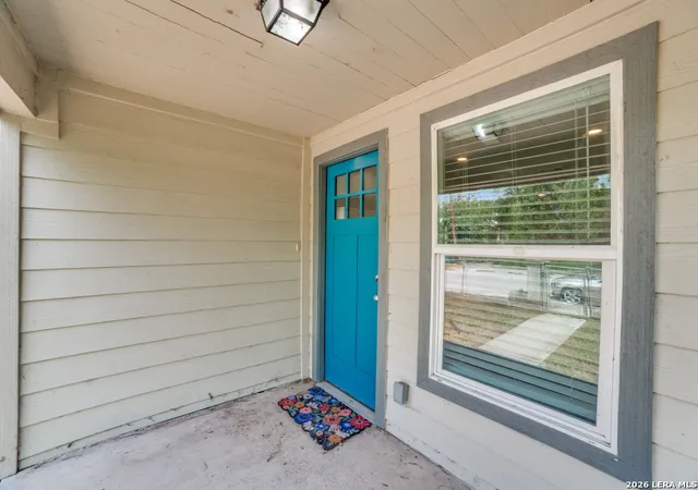 Photo 3 of Single family home for sale at 334 Bank St, San Antonio, TX 78204 | MLS# 2004964 | Listing updated on 2026-09-09