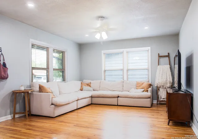 Photo 3 of Single family home for sale at 607 Leland, Kerrville, TX 78028 | MLS# 2005004 | Listing updated on 2026-09-07