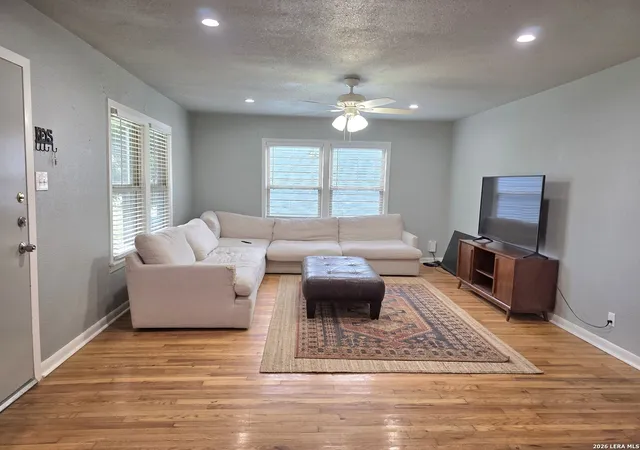 Photo 3 of Single family home for sale at 607 Leland, Kerrville, TX 78028 | MLS# 2005004 | Listing updated on 2026-09-07