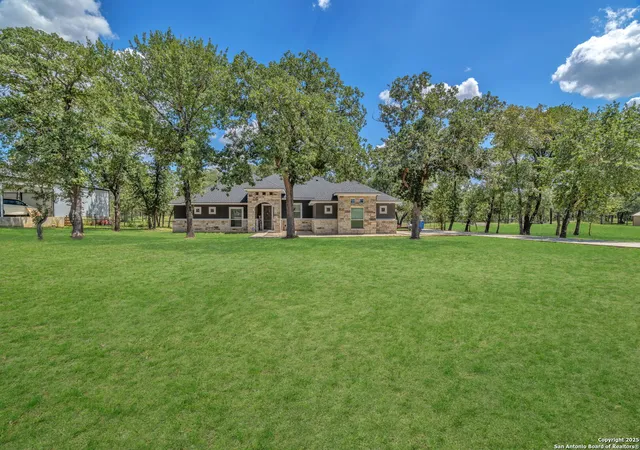 4th image of 221 Cibolo Ridge Dr, La Vernia, TX 78121 | MLS# 2005018
