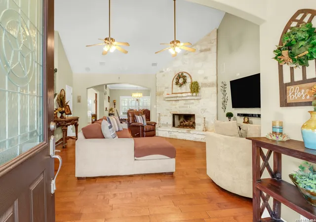 5th image of 19007 Sweet Mary, San Antonio, TX 78255 | MLS# 2005024
