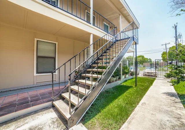 2nd image of 255 E Rampart Dr #401, San Antonio, TX 78216 | MLS# 2005039