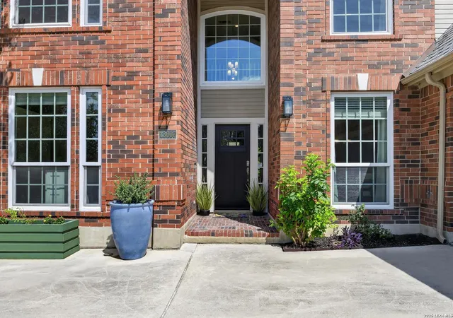 Photo 3 of Sale Pending at 13007 Rambling Oak, San Antonio, TX 78232 | MLS# 2005059 | Listing updated on 2026-08-17