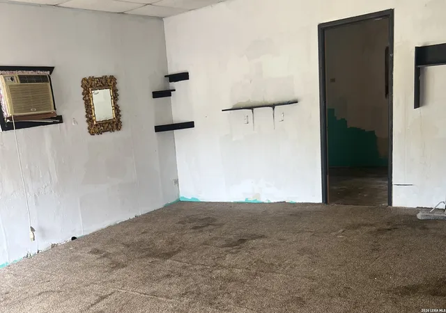 11th image of 1414 C St, Floresville, TX 78114 | MLS# 2005061