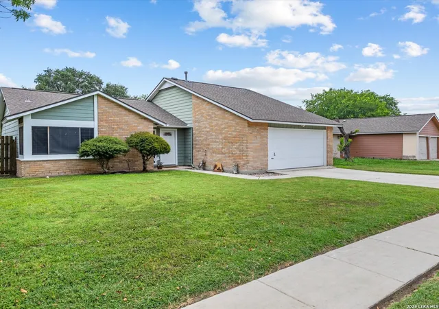 Photo 2 of Sale Pending at 5918 Whispering Lake St, San Antonio, TX 78222 | MLS# 2005074 | Listing updated on 2026-08-17