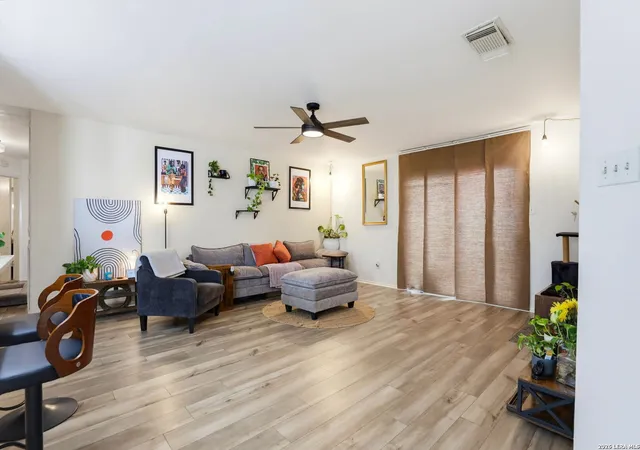 Photo 3 of Single family home for sale at 4118 Winter Sunrise Dr, San Antonio, TX 78244 | MLS# 2005077 | Listing updated on 2026-08-13
