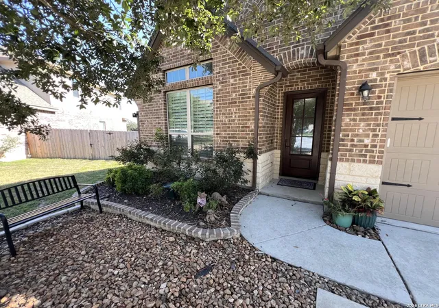Photo 3 of Sale Pending at 26803 Tulip Mdw, Boerne, TX 78015 | MLS# 2005080 | Listing updated on 2026-09-01
