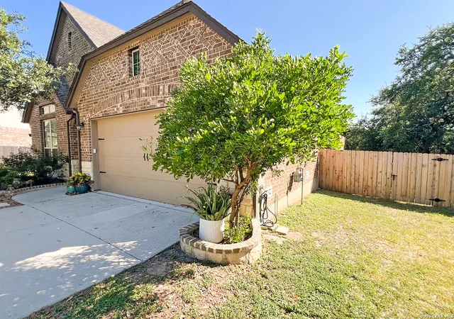 Photo 3 of Sale Pending at 26803 Tulip Mdw, Boerne, TX 78015 | MLS# 2005080 | Listing updated on 2026-09-01