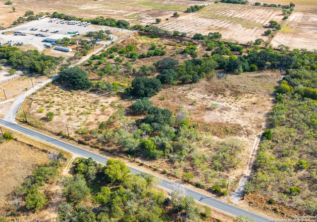 3rd image of 17520 Jackel Rd, Von Ormy, TX 78073 | MLS# 2005093