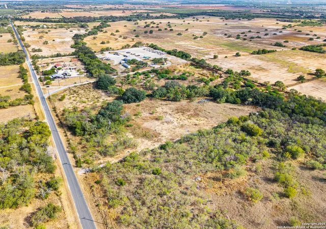 4th image of 17520 Jackel Rd, Von Ormy, TX 78073 | MLS# 2005093