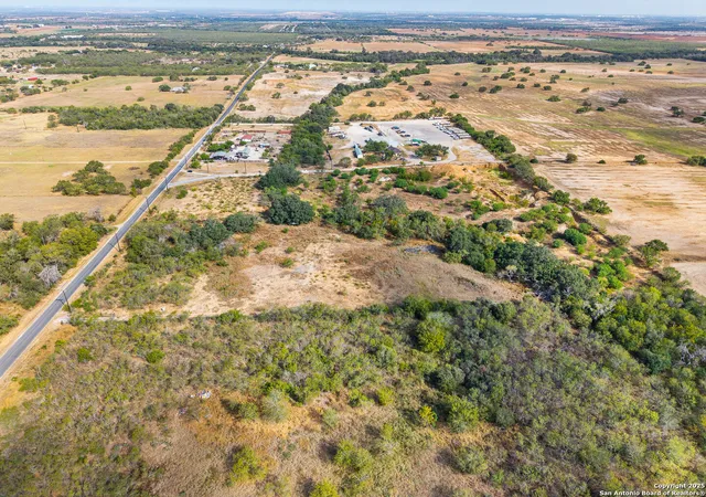 5th image of 17520 Jackel Rd, Von Ormy, TX 78073 | MLS# 2005093