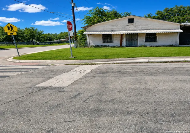 Photo 2 of Single family home for sale at 1155 Morales St, San Antonio, TX 78207 | MLS# 2005115 | Listing updated on 2026-09-16