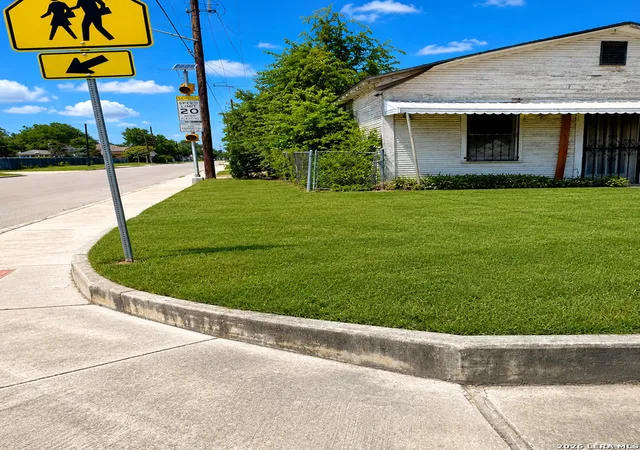 Photo 3 of Single family home for sale at 1155 Morales St, San Antonio, TX 78207 | MLS# 2005115 | Listing updated on 2026-09-16