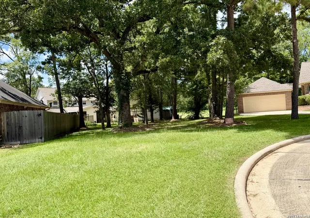 1st image of 17 Melbourne Ct, Montgomery, TX 77356 | MLS# 2005126