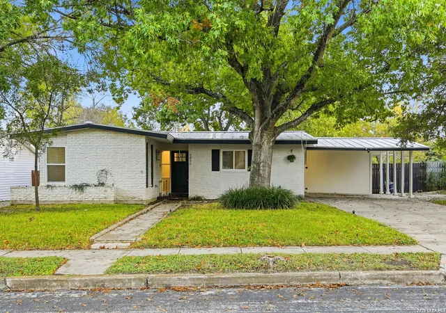 Photo 4 of Single family home for sale at 2822 Knight Robin Dr, San Antonio, TX 78209 | MLS# 2005132 | Listing updated on 2026-09-20