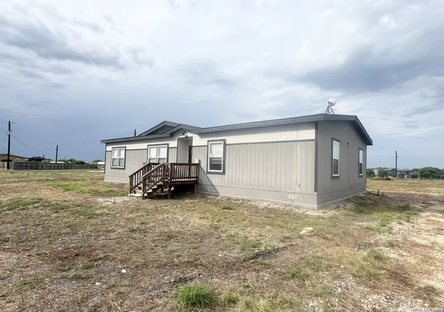 1st image of 283 Pr 4653, Hondo, TX 78861 | MLS# 2005144