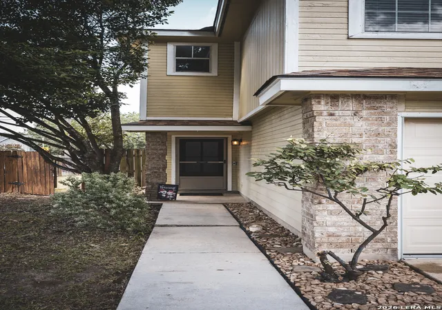 Photo 3 of Single family home for sale at 9502 Gillcross Way, San Antonio, TX 78250 | MLS# 2005157 | Listing updated on 2026-09-11