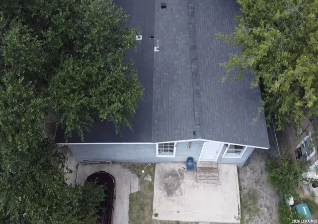 Photo 3 of Single family home for sale at 2035 Lyons St, San Antonio, TX 78207 | MLS# 2005158 | Listing updated on 2026-08-12