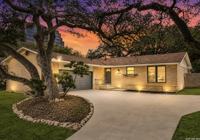 Photo 1 of Single family home for sale at 8615 Norwich Dr, San Antonio, TX 78217 | MLS# 2005177 | Listing updated on 2026-08-13