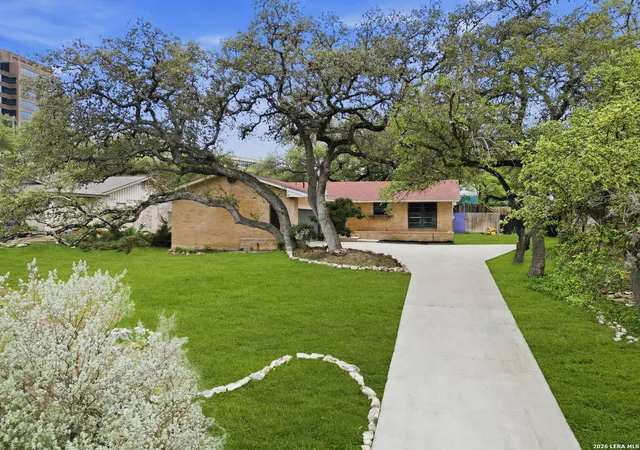Photo 2 of Single family home for sale at 8615 Norwich Dr, San Antonio, TX 78217 | MLS# 2005177 | Listing updated on 2026-08-13