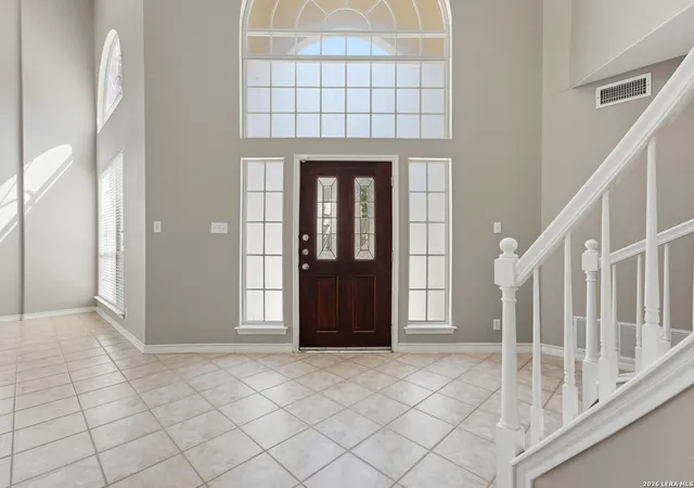 Photo 3 of Single family home for sale at 33 Greens Clf, San Antonio, TX 78216 | MLS# 2005187 | Listing updated on 2026-09-03
