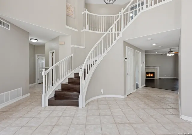 Photo 4 of Single family home for sale at 33 Greens Clf, San Antonio, TX 78216 | MLS# 2005187 | Listing updated on 2026-09-03