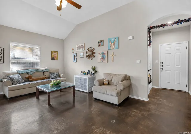 4th image of 1125/1127 Stanley Way, Seguin, TX 78155 | MLS# 2005199