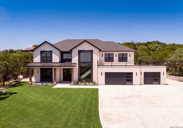 Photo 2 of Sale Pending at 9007 Fox Briar Ln, Boerne, TX 78006 | MLS# 2005210 | Listing updated on 2026-08-24