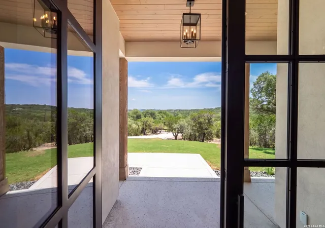 Photo 4 of Sale Pending at 9007 Fox Briar Ln, Boerne, TX 78006 | MLS# 2005210 | Listing updated on 2026-08-24