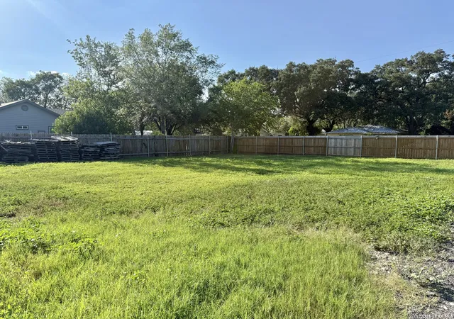 Photo 2 of Land for sale at 958 Holmgreen Rd, San Antonio, TX 78220 | MLS# 2005214 | Listing updated on 2026-09-10