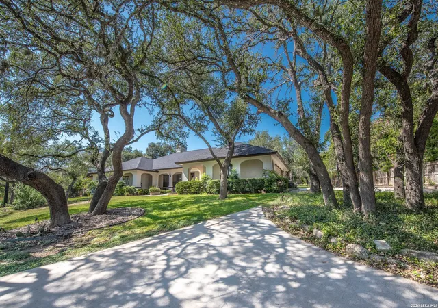 Photo 3 of Single family home for sale at 25333 Nighthawk Ln, San Antonio, TX 78255 | MLS# 2005220 | Listing updated on 2026-09-06