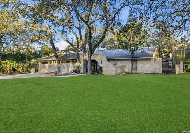 Photo 1 of Sale Pending at 103 Castleoaks, Castle Hills, TX 78213 | MLS# 2005224 | Listing updated on 2026-08-21