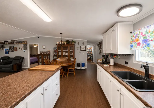 Photo 4 of Single family home for sale at 22950 Fawn Trail, Elmendorf, TX 78112 | MLS# 2005228 | Listing updated on 2026-08-13
