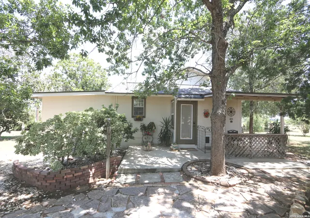 1st image of 1657 County Road 124, Floresville, TX 78114 | MLS# 2005235