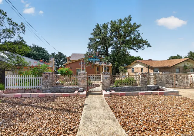 3rd image of 1769 Patty Dr, Canyon Lake, TX 78133 | MLS# 2005238