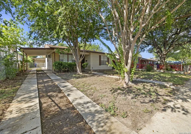 Photo 2 of Single family home for sale at 331 W Academy, San Antonio, TX 78226 | MLS# 2005253 | Listing updated on 2026-08-14