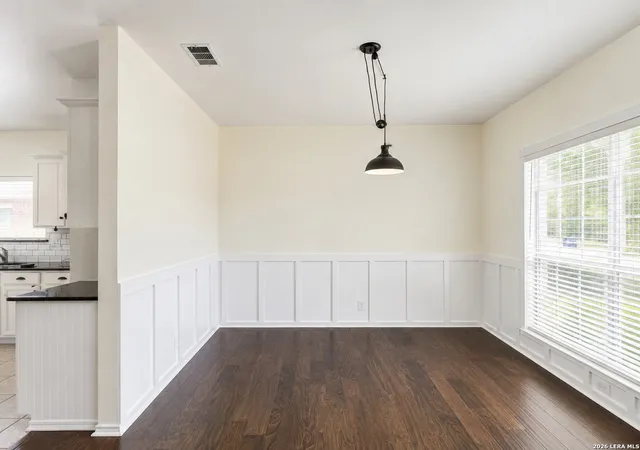 5th image of 216 Corsica Dr, Cibolo, TX 78108 | MLS# 2005257
